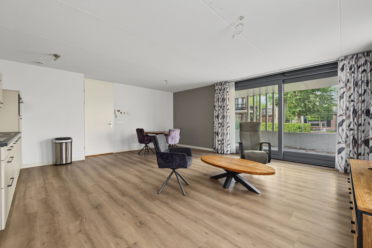 Photo 14 of Dorpsstraat 19-02