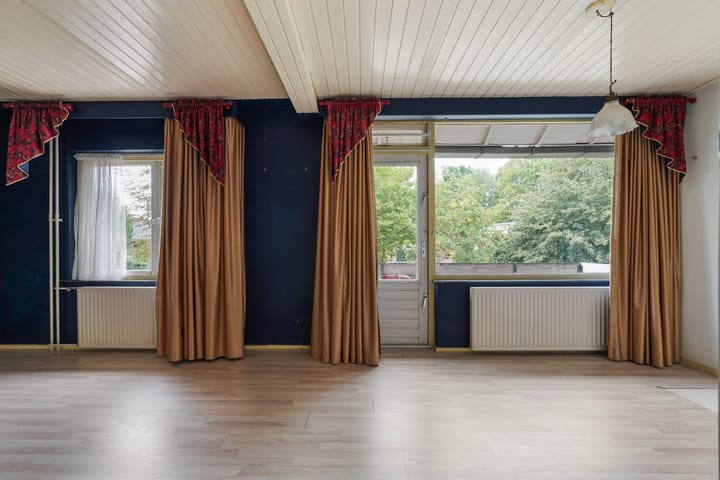 Tussenwoning te koop: Jan van Eijckstraat 11, Oisterwijk