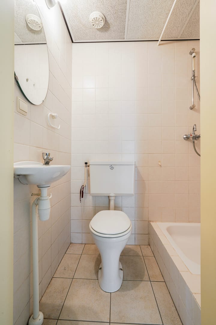 Tussenwoning te koop: Jan van Eijckstraat 11, Oisterwijk