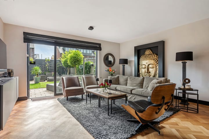Hoekwoning te koop: Willem Hanegraaflaan 11, 'S-Gravenhage