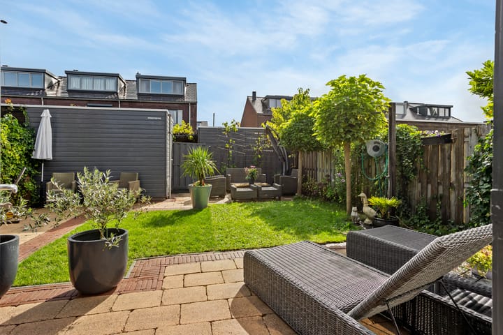Hoekwoning te koop: Willem Hanegraaflaan 11, 'S-Gravenhage