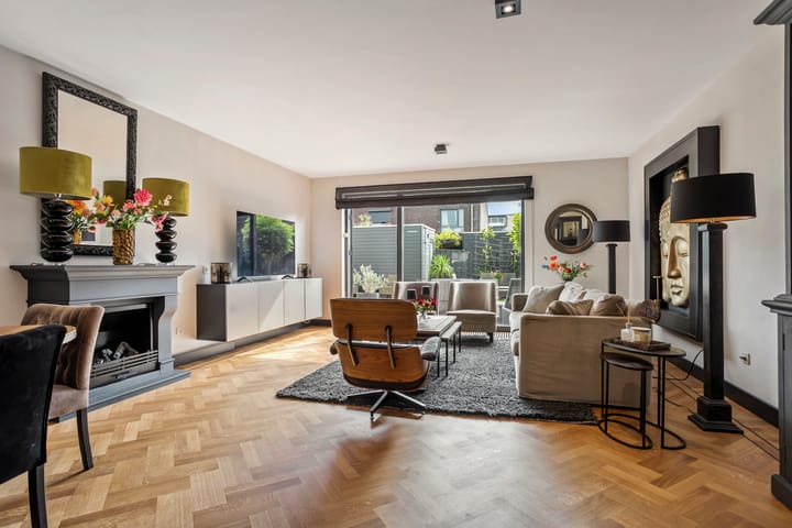 Hoekwoning te koop: Willem Hanegraaflaan 11, 'S-Gravenhage