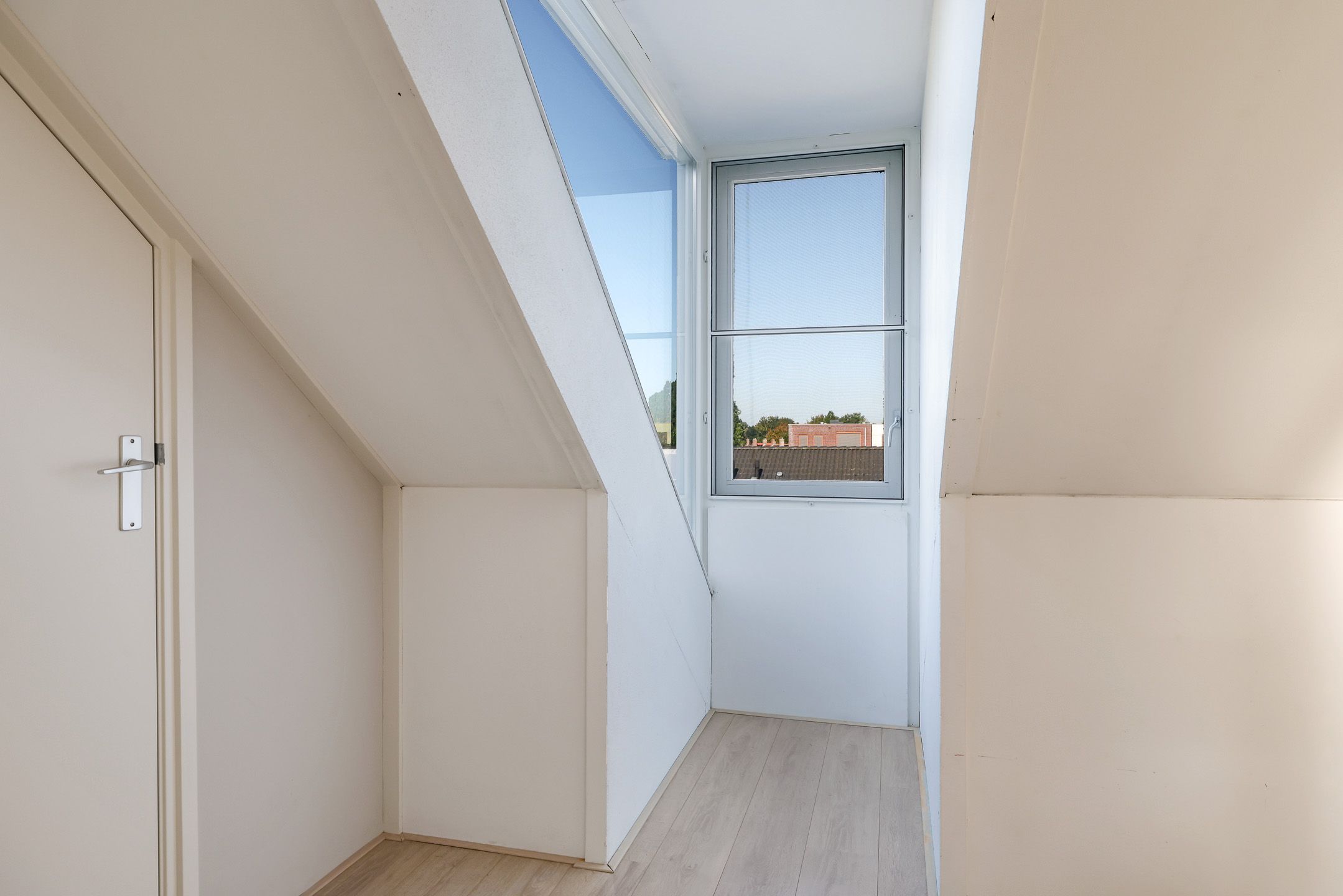Foto 48 van Emailleerstraat 18