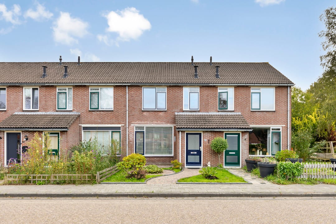 Foto 1 van Weidemaad 64