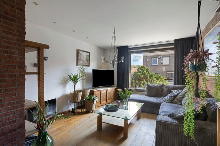 Tussenwoning te koop: Brandtstraat 11, Eygelshoven