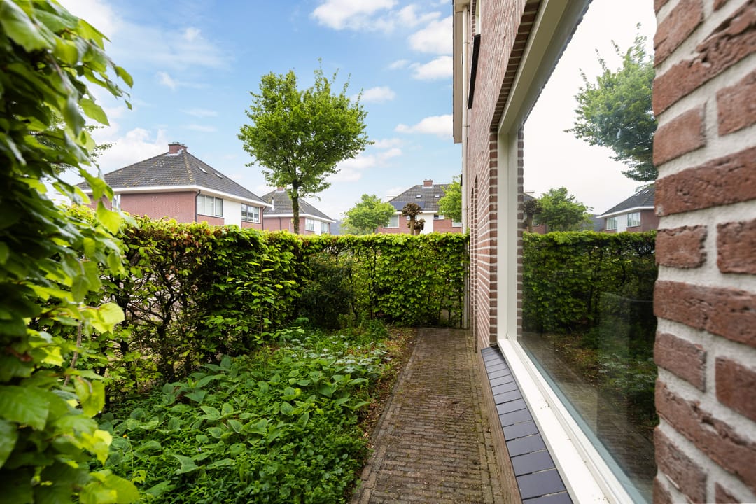 Photo 37 of Sperwerstraat 3