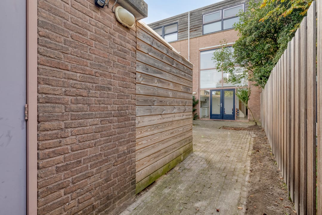 Photo 31 of Annie van Eesstraat 27