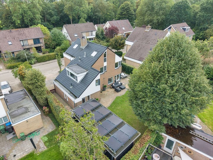 Foto 2 van Foet 5