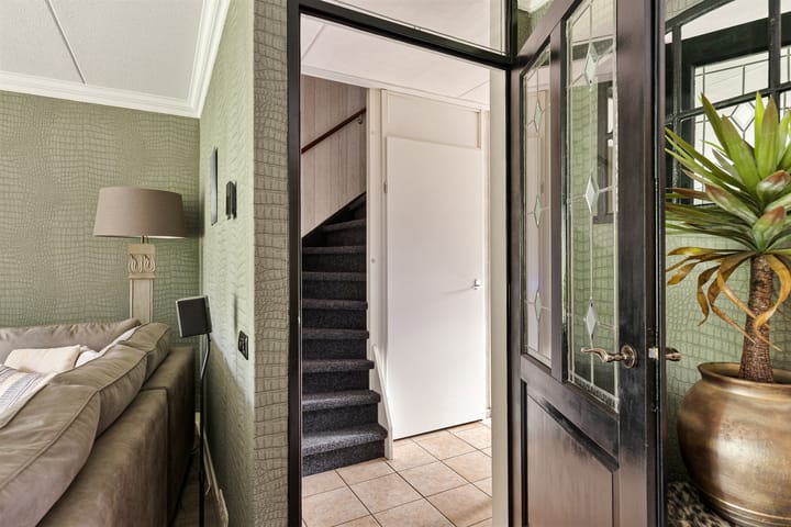 Tussenwoning te koop: Oldenhave 43, Emmen