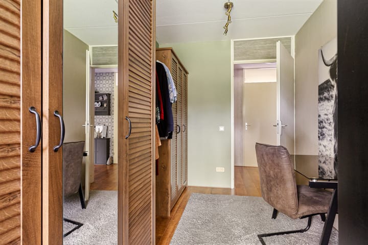 Tussenwoning te koop: Oldenhave 43, Emmen