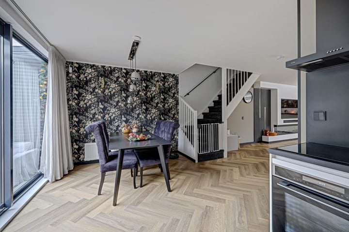 Tussenwoning te koop: Platte Driedijk 63, Hoogvliet Rotterdam