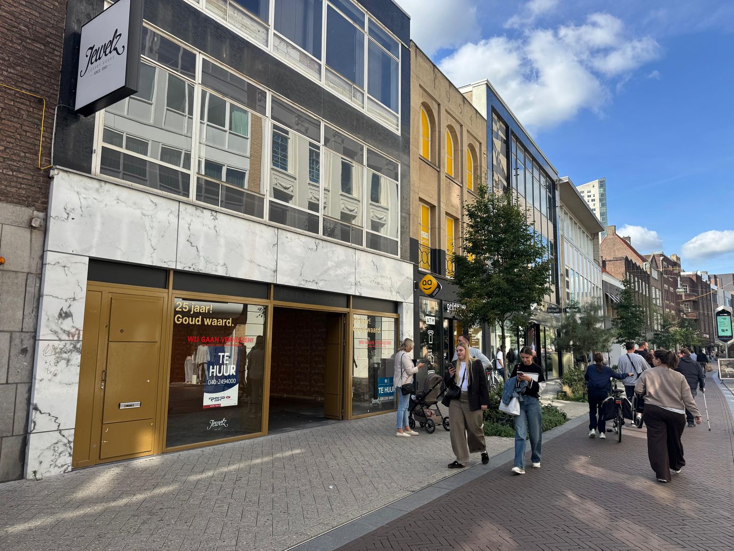 View photo 4 of Rechtestraat 60