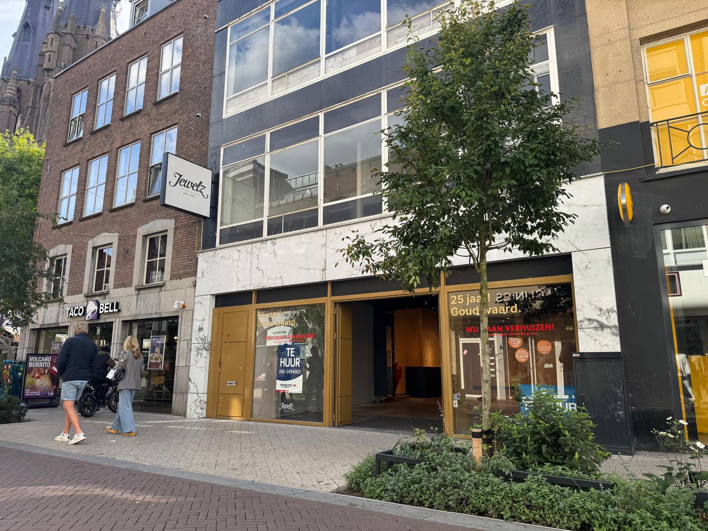 View photo 3 of Rechtestraat 60