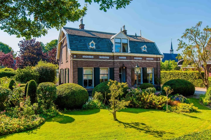 Kapelstraat 1, Nederhemert