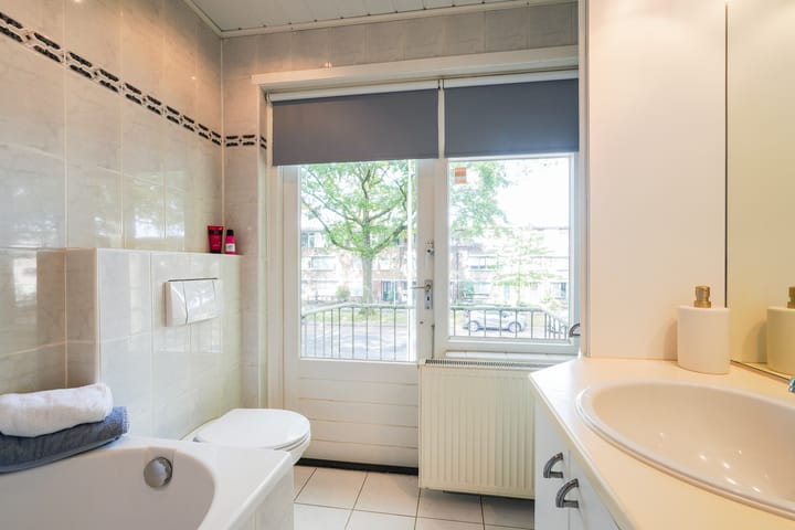 Tussenwoning te koop: Lage Witsiebaan 252, Tilburg