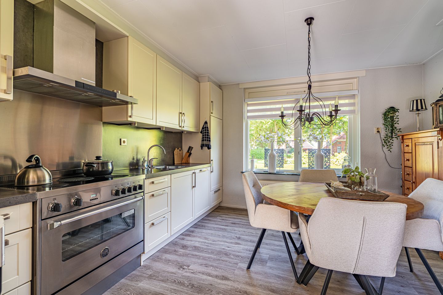 Photo 29 of Dorpsstraat 135
