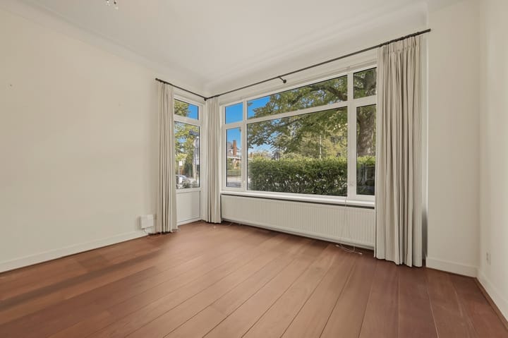Hoekwoning te koop: Van Alkemadelaan 348, 'S-Gravenhage
