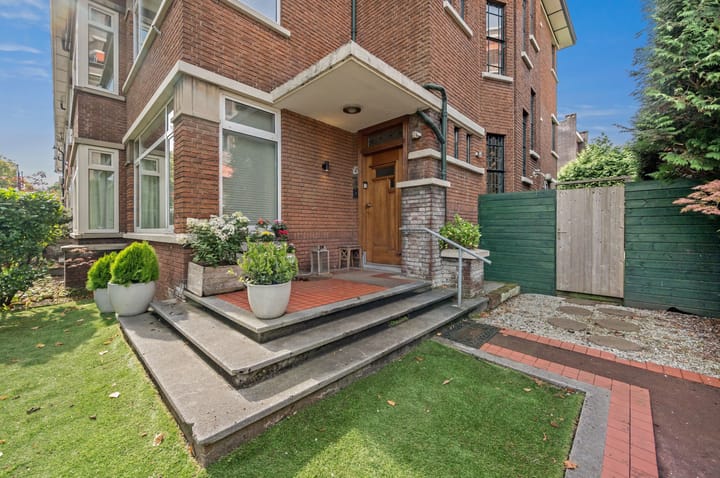 Hoekwoning te koop: Van Alkemadelaan 348, 'S-Gravenhage