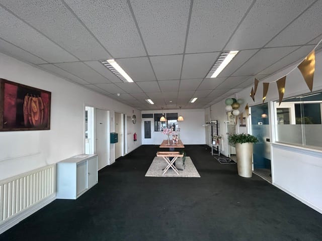 Bekijk foto 4 van Schotsbossenstraat 8