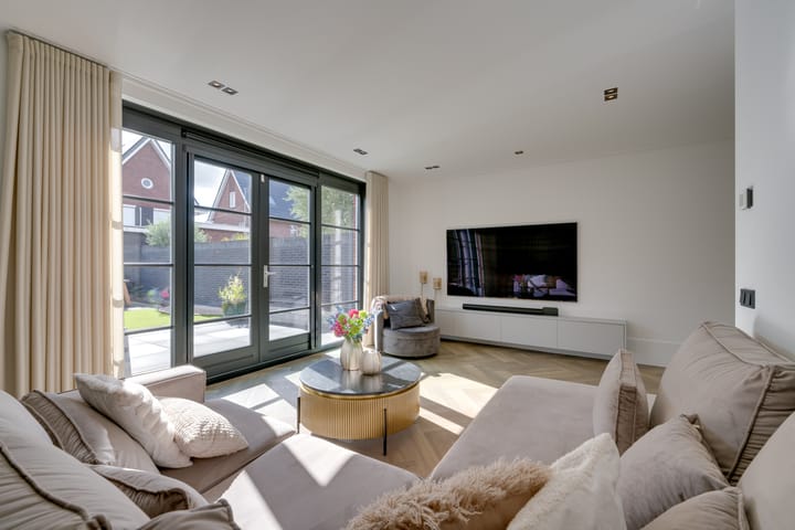 Tussenwoning te koop: Pinkewad 5, Volendam
