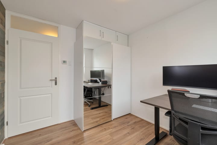 Tussenwoning te koop: Notenhof 16, Schagen