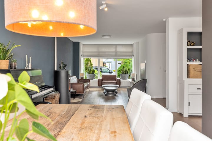 Tussenwoning te koop: Notenhof 16, Schagen