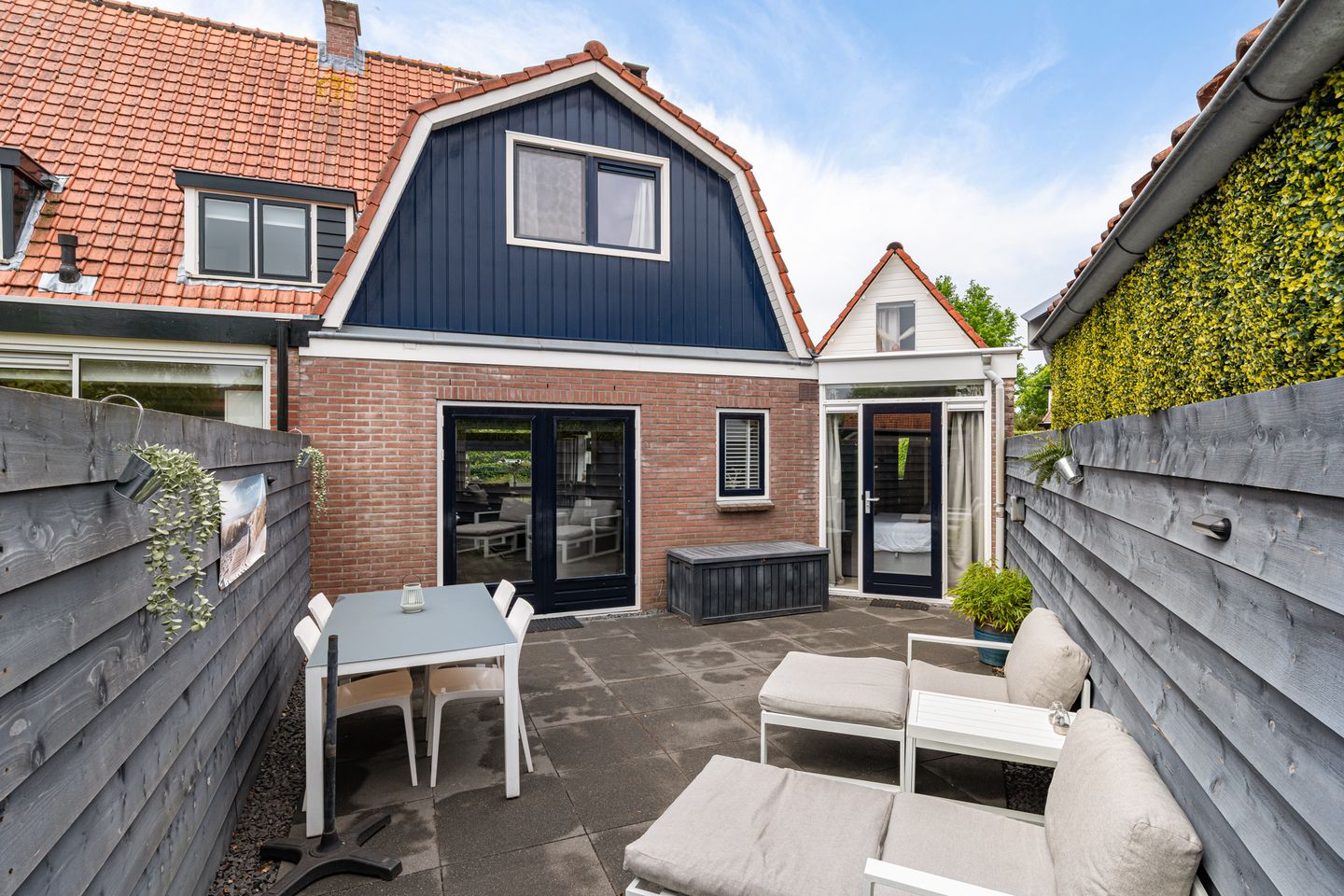 Photo 19 of Tuindorpweg 17
