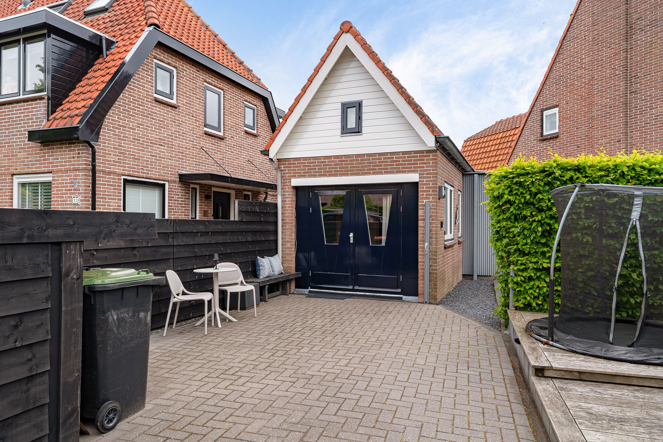 Photo 42 of Tuindorpweg 17