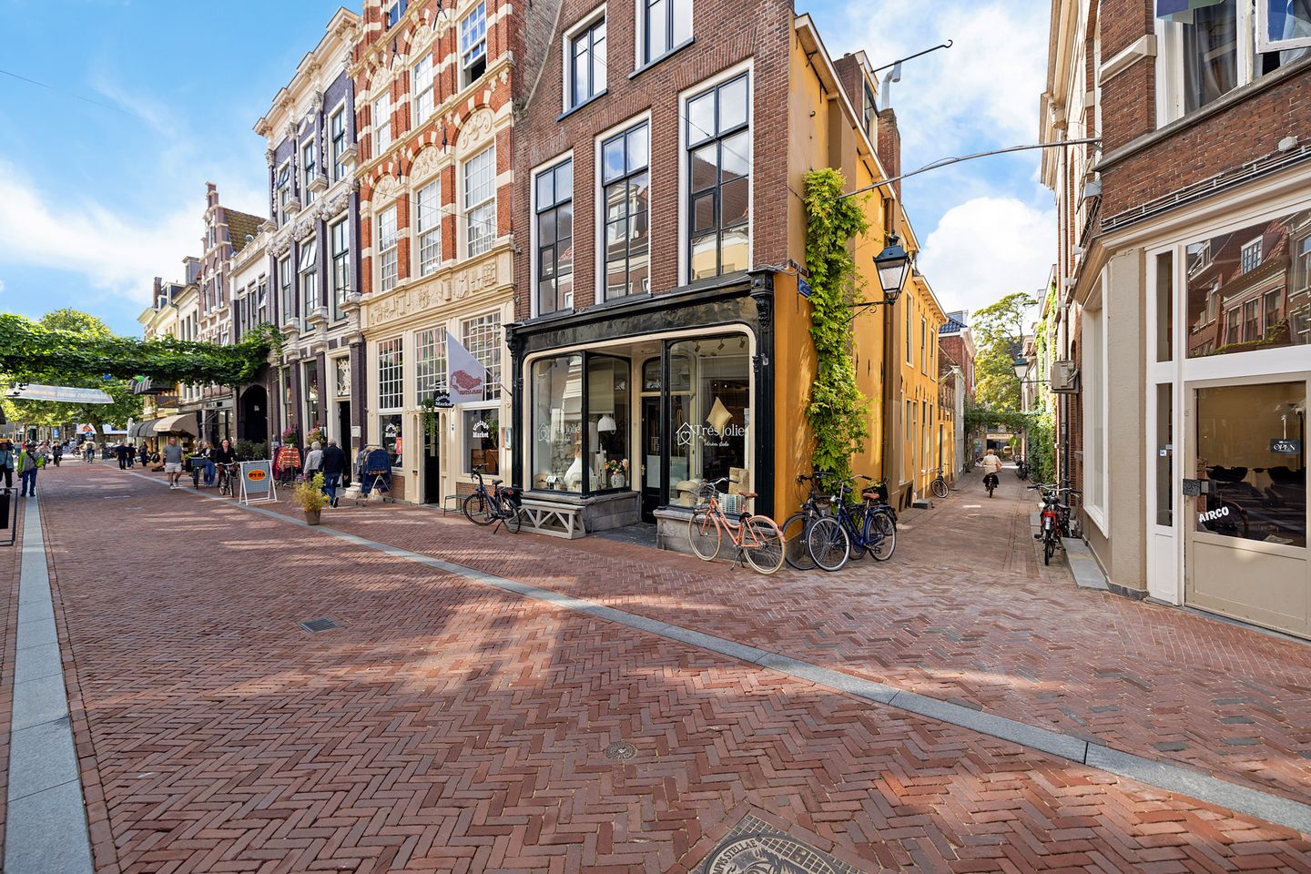 View photo 2 of Sint Jacobsstraat 15