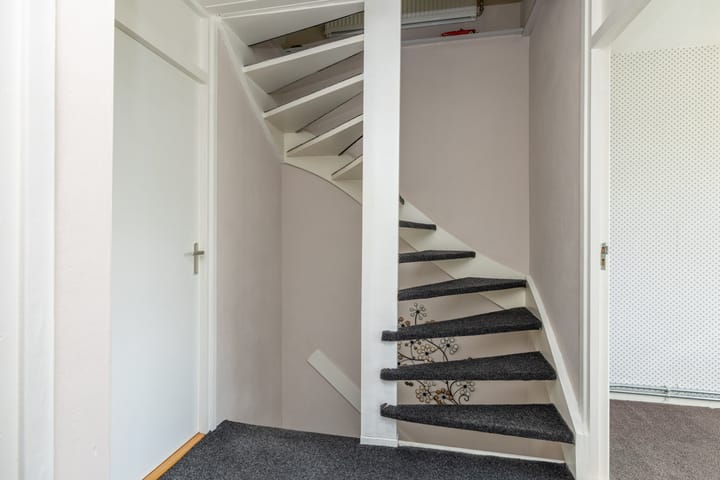 Tussenwoning te koop: Seringenlaan 101, Hoogeveen