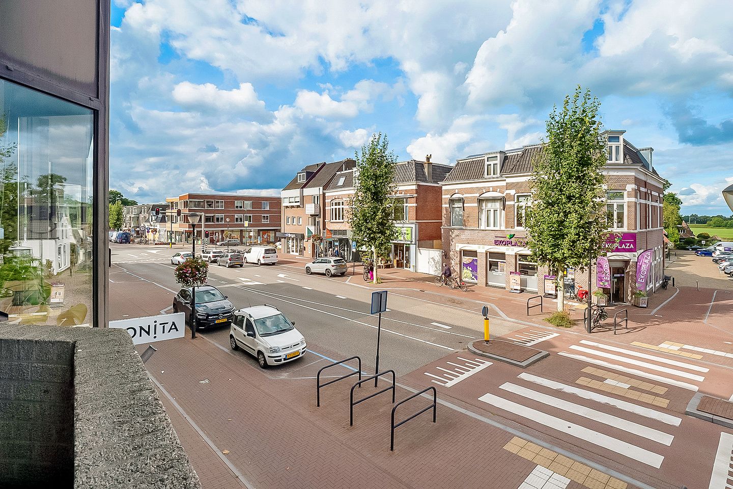 Photo 40 of van Weedestraat 77