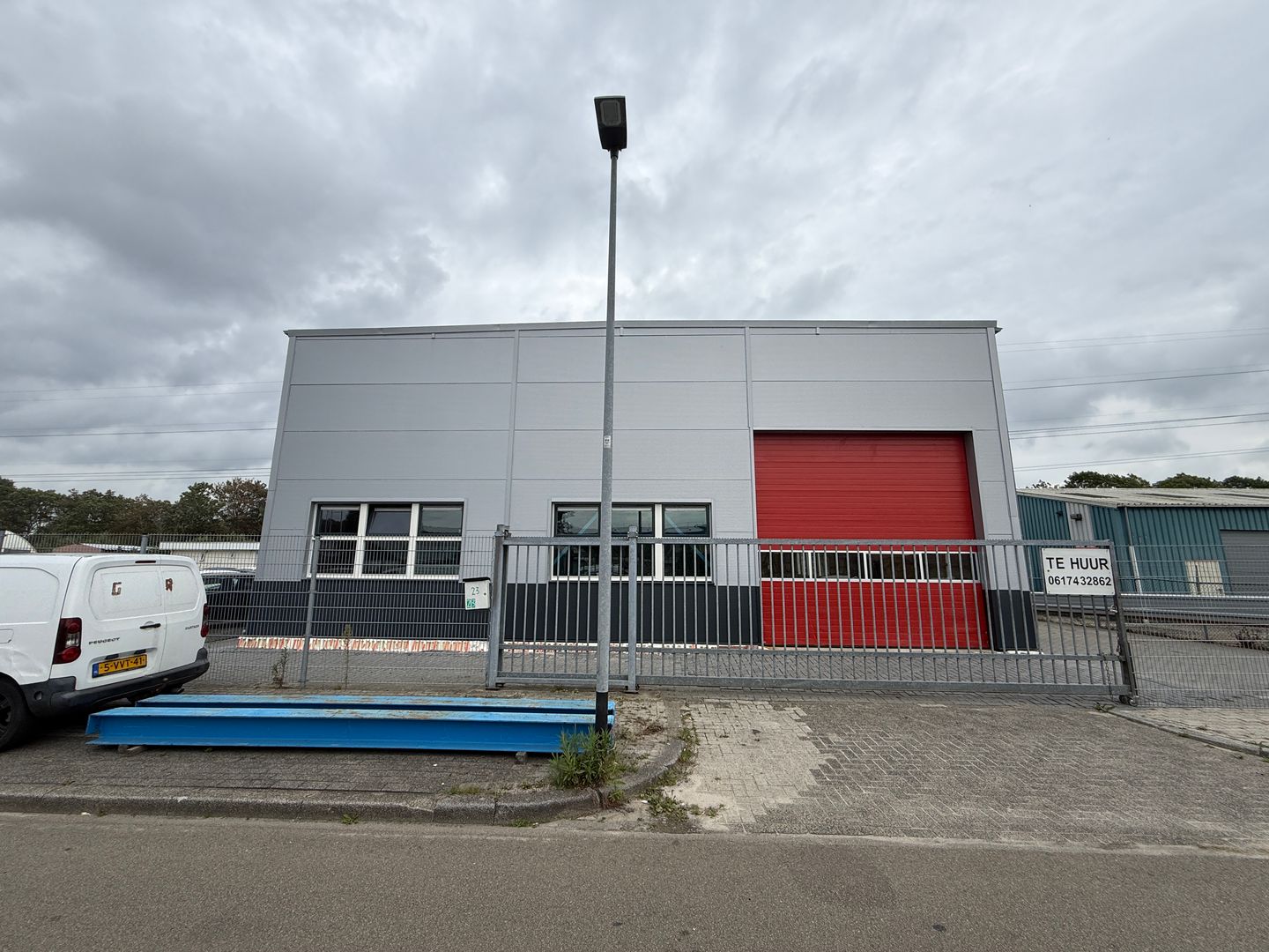 View photo 1 of Oostendeweg 23