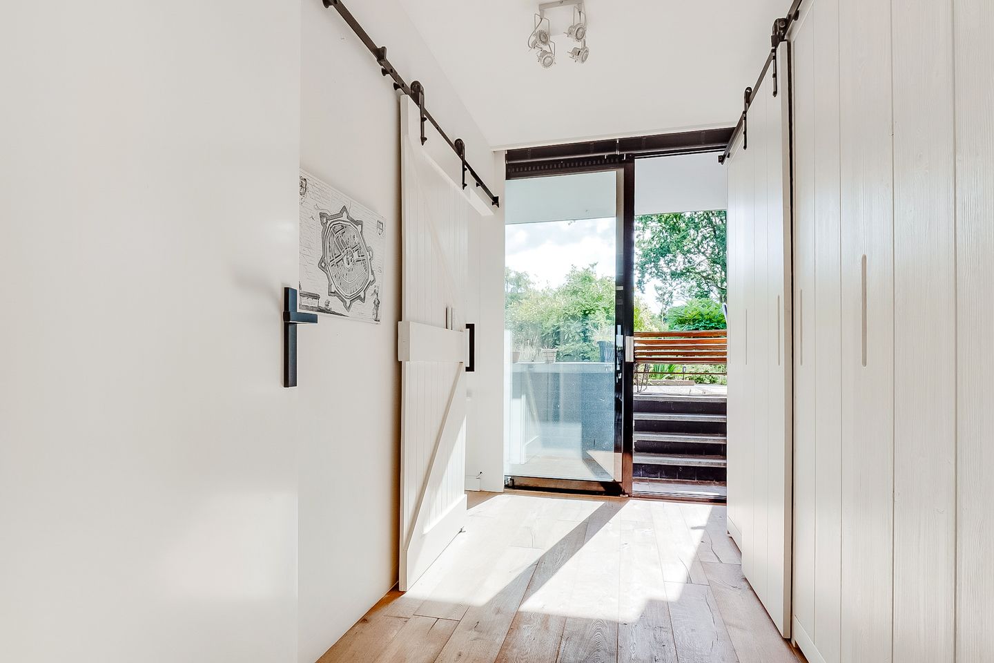 Photo 19 of van Weedestraat 77