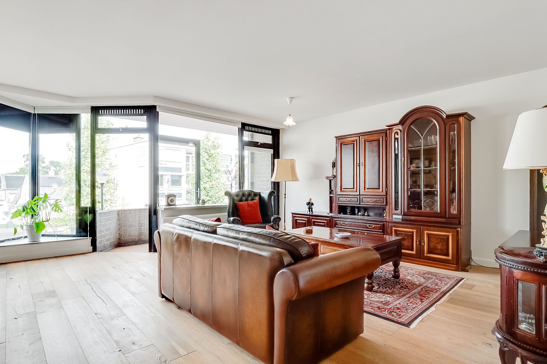 Photo 6 of van Weedestraat 77