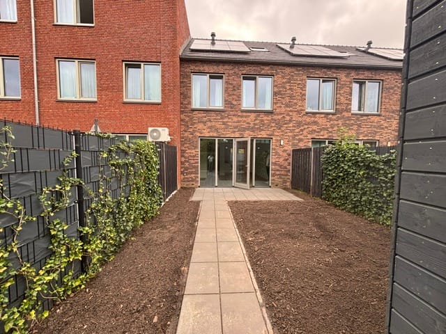 Photo 5 of Zilver 109
