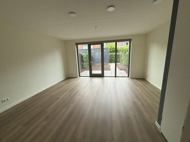 Photo 2 of Zilver 109