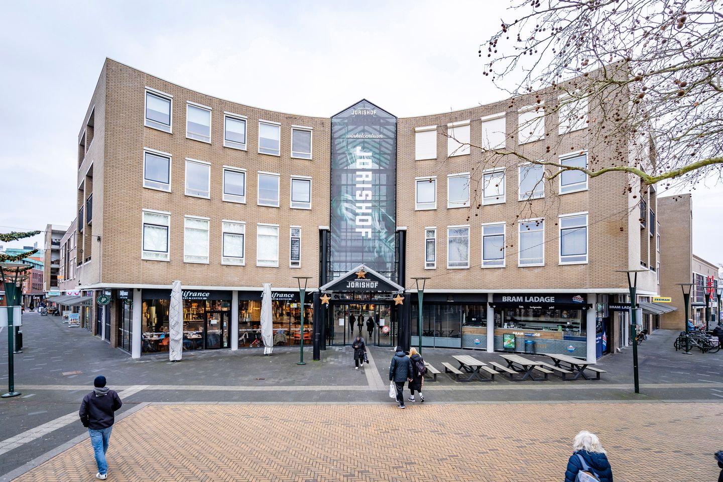 View photo 1 of Sint Jorisplein 70-71