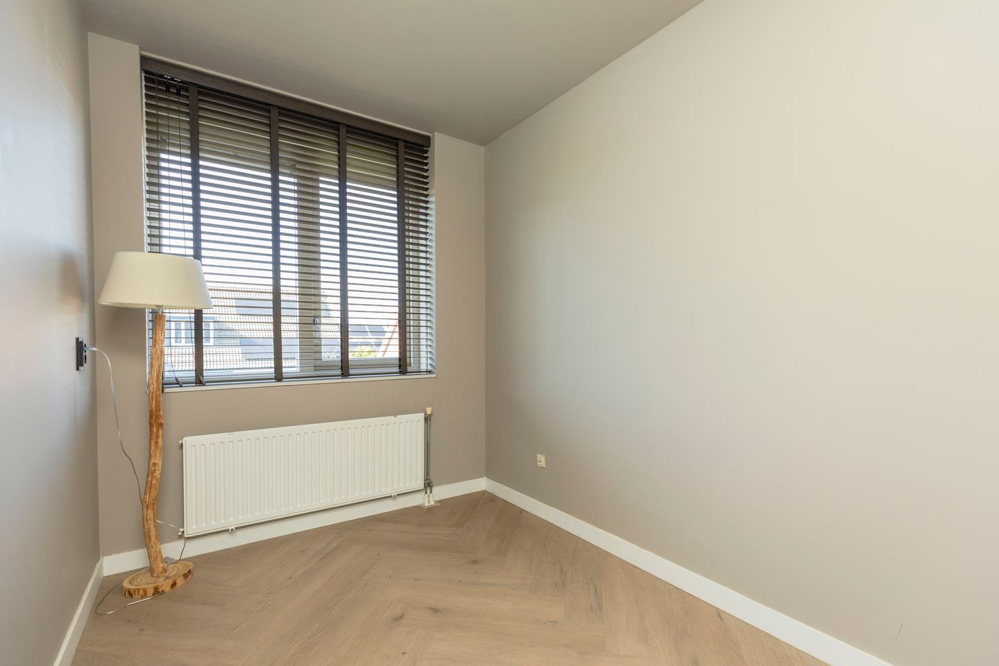 Photo 29 of Van der Vormhaven 55