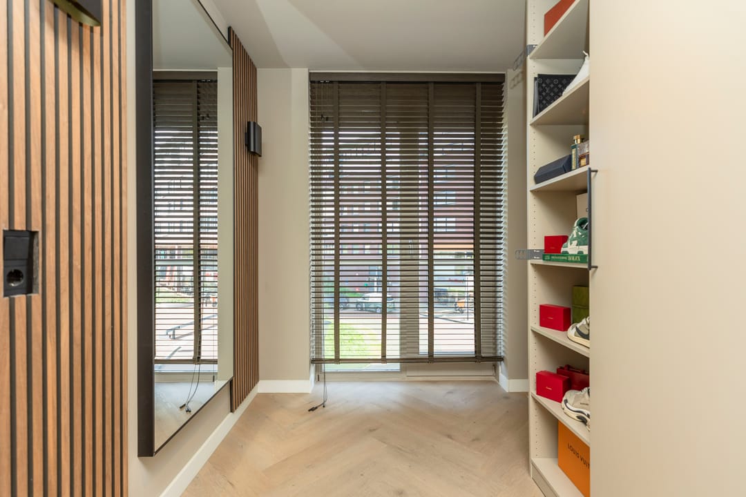 Photo 26 of Van der Vormhaven 55