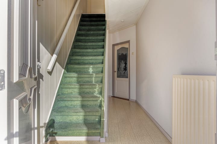 Tussenwoning te koop: Ringbaan-Zuid 105, Tilburg