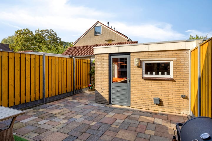 Tussenwoning te koop: Alkmaarsingel 207, Arnhem