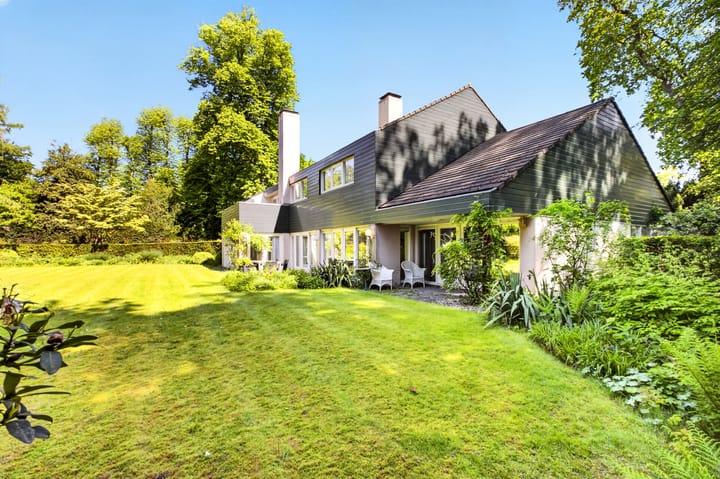 Vrijstaande woning te koop: Rozenlaantje 6, Laren (Nh)