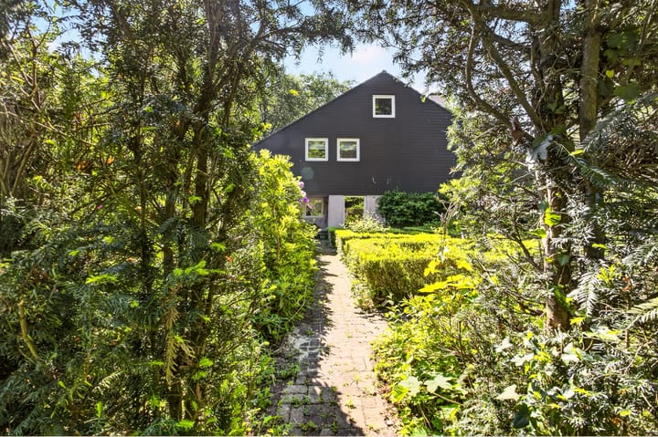 Vrijstaande woning te koop: Rozenlaantje 6, Laren (Nh)