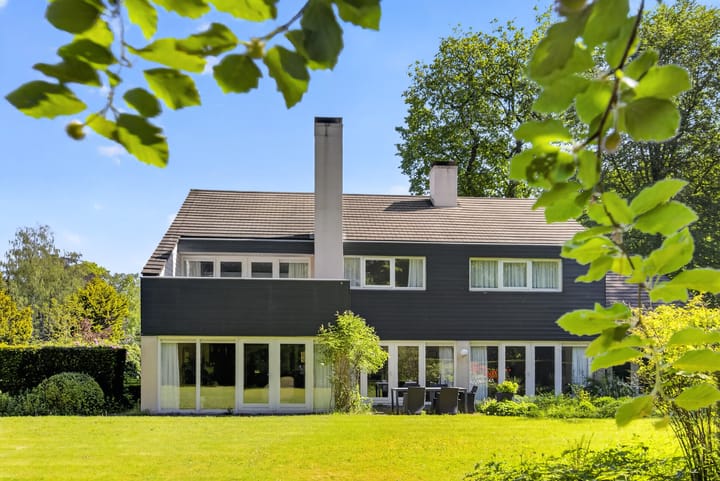 Vrijstaande woning te koop: Rozenlaantje 6, Laren (Nh)