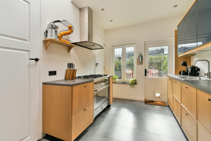 Tussenwoning te koop: Vondelstraat 78, Dordrecht