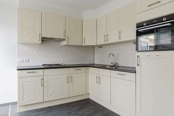 Tussenwoning te koop: Generaal Foulkesstraat 4, Ossendrecht