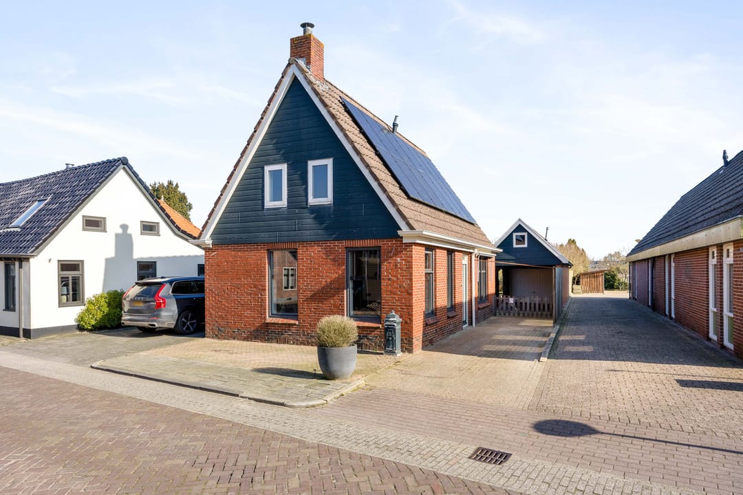 Photo 1 of Lewestraat 10