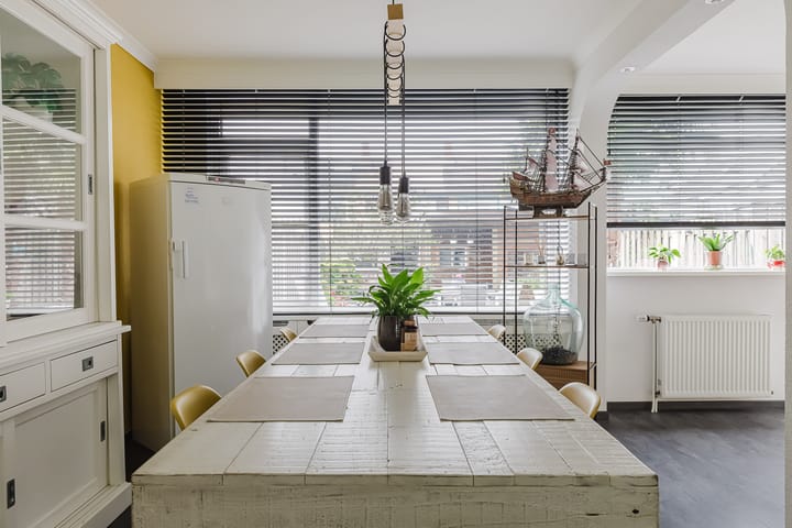 Tussenwoning te koop: Generaal Foulkesstraat 4, Ossendrecht
