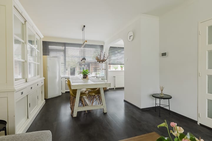Tussenwoning te koop: Generaal Foulkesstraat 4, Ossendrecht