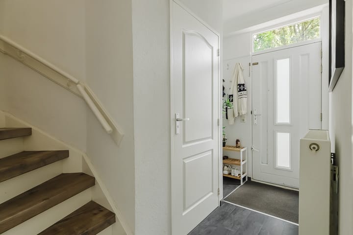 Tussenwoning te koop: Generaal Foulkesstraat 4, Ossendrecht